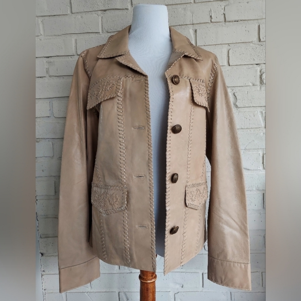 Women's Tan Jacket - Picture 7 of 7